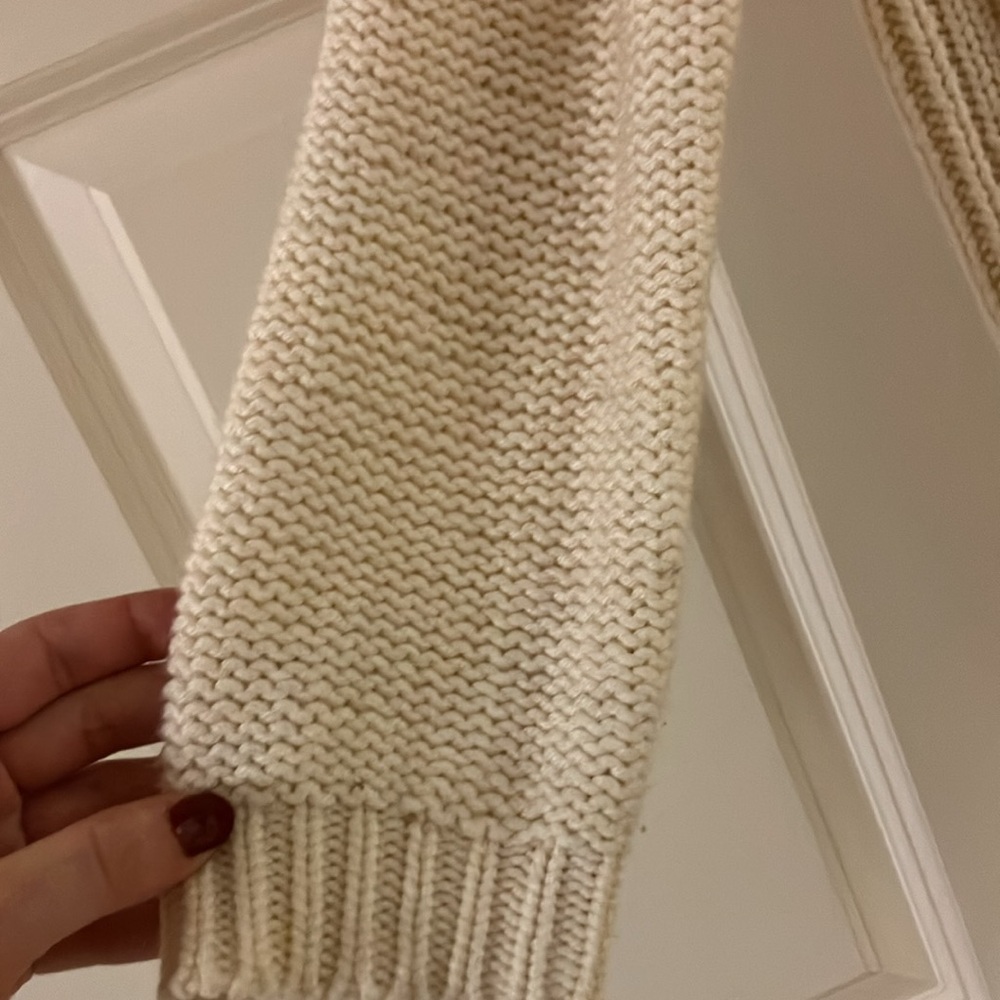 Sweater - Picture 3 of 7